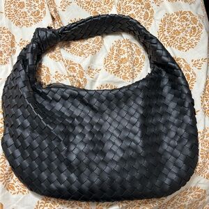 Elegant Black Woven Women's Bag